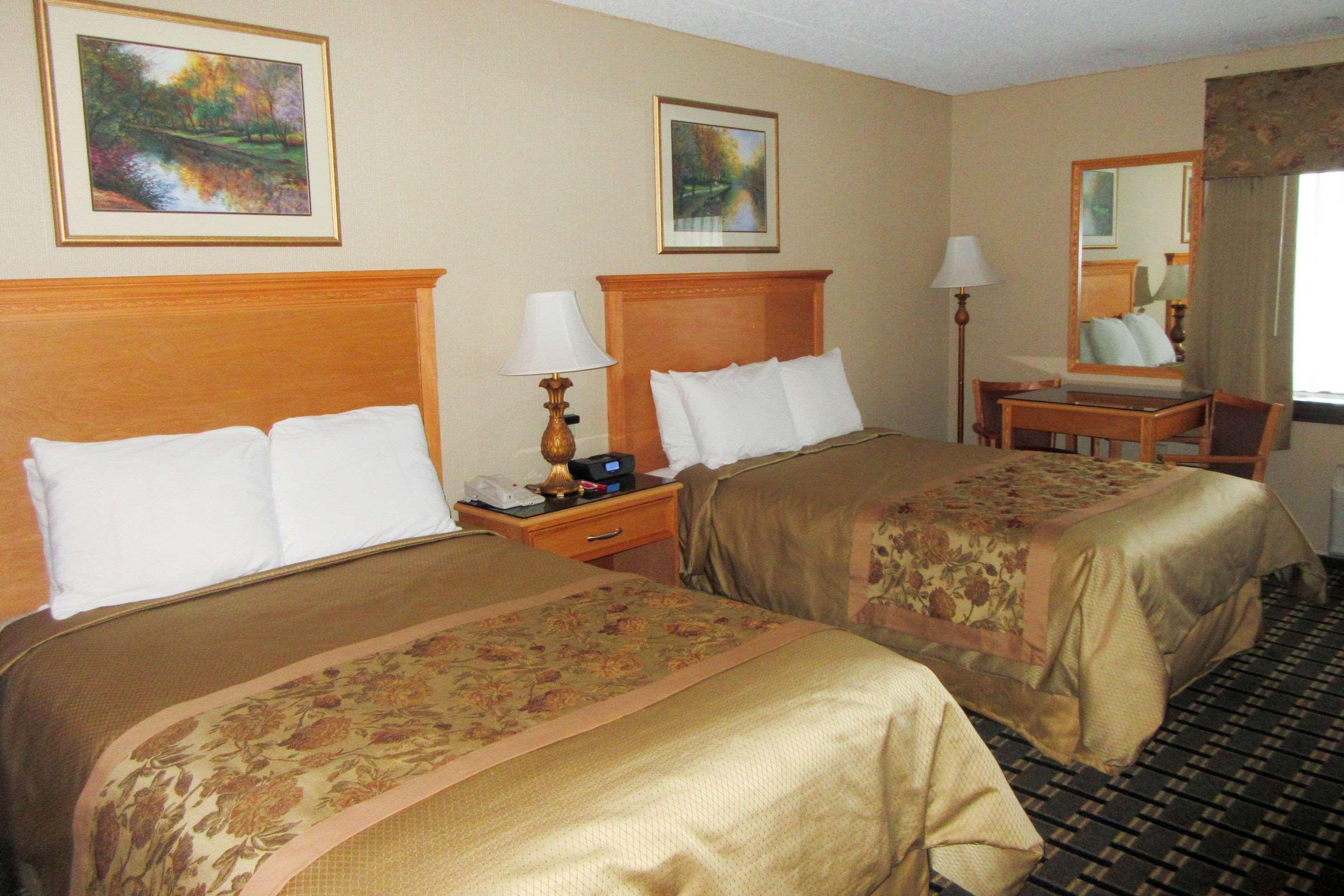 Econo Lodge קוויקרטאון מראה חיצוני תמונה