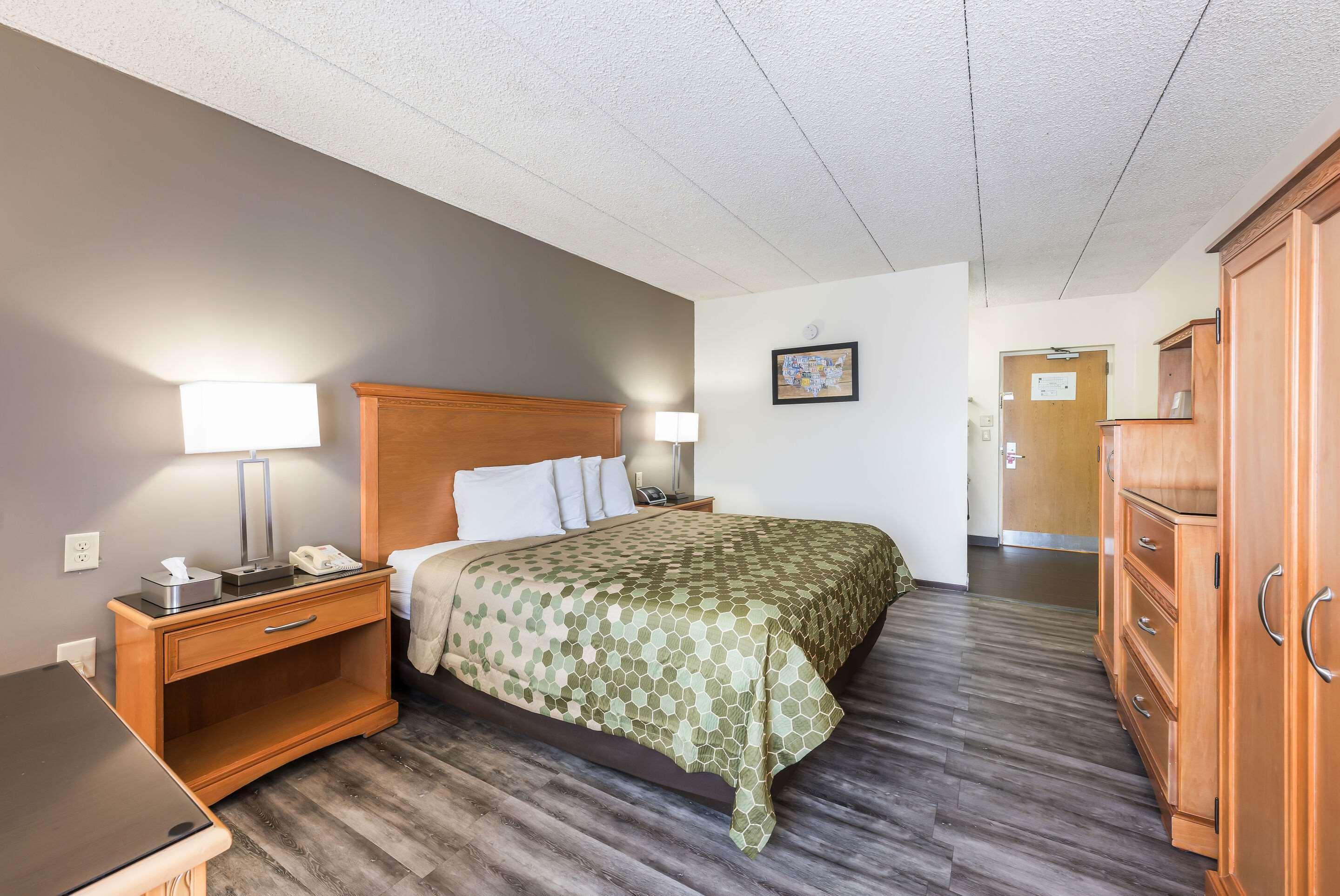 Econo Lodge קוויקרטאון מראה חיצוני תמונה