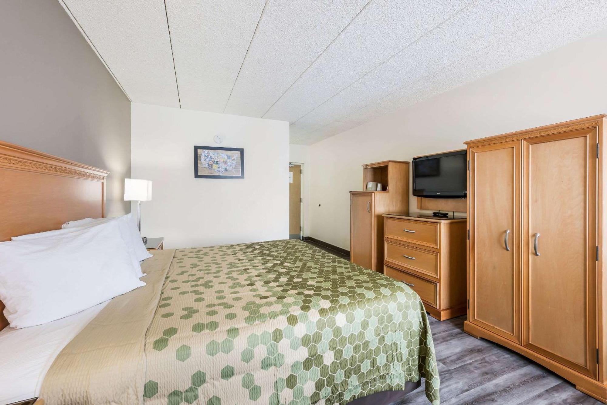Econo Lodge קוויקרטאון מראה חיצוני תמונה