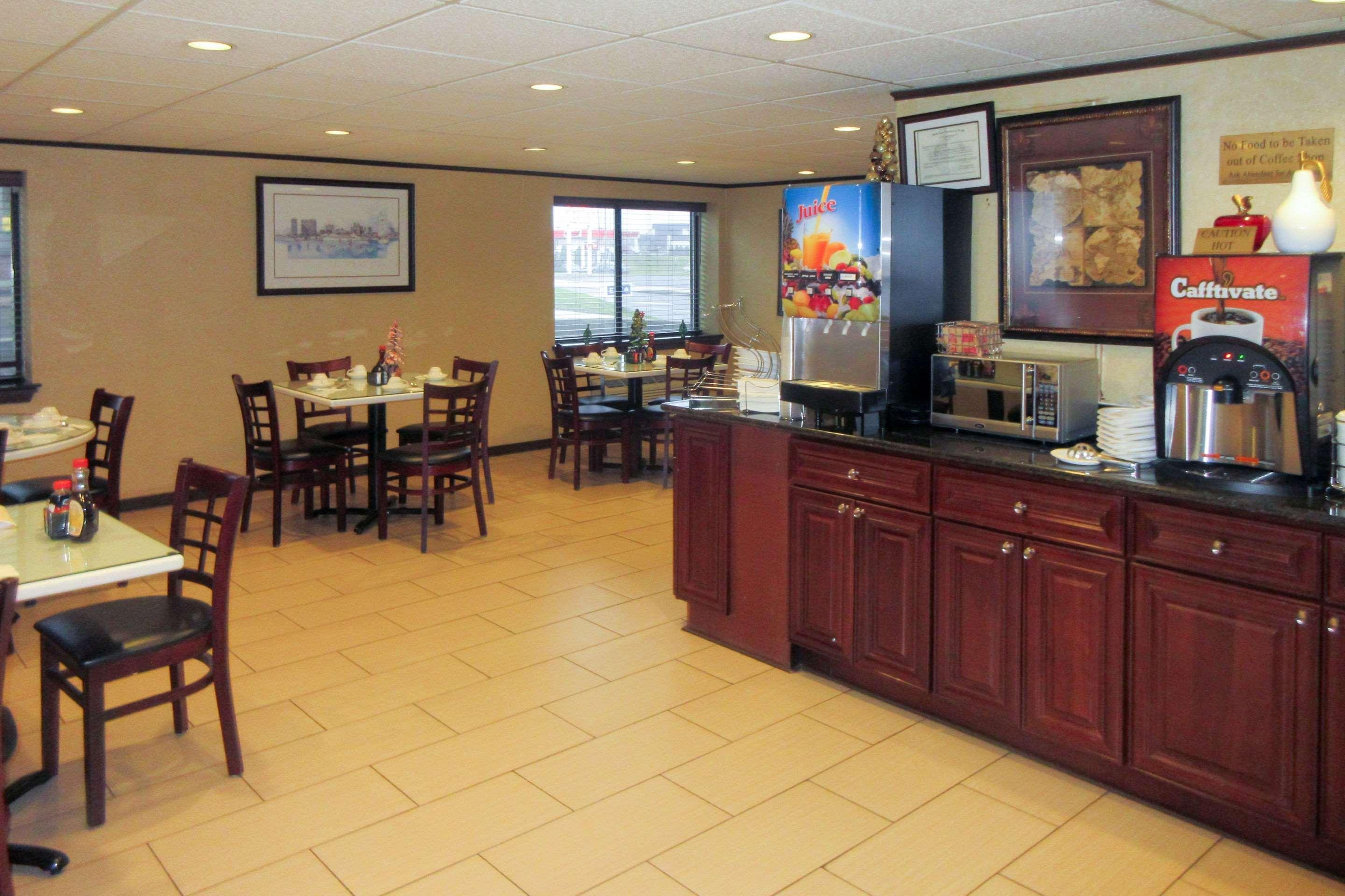 Econo Lodge קוויקרטאון מראה חיצוני תמונה